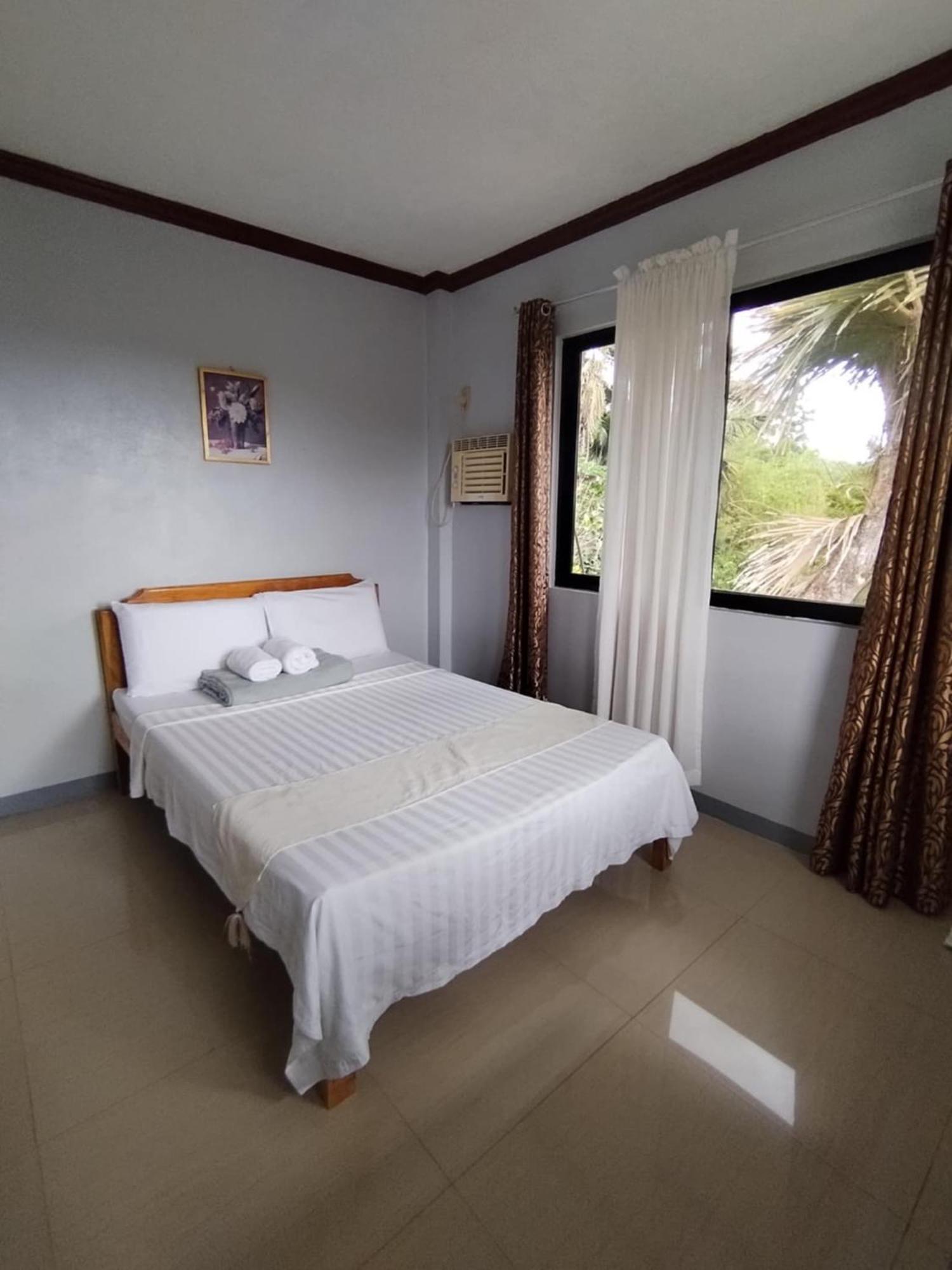 Villa Feliza Loboc Extérieur photo