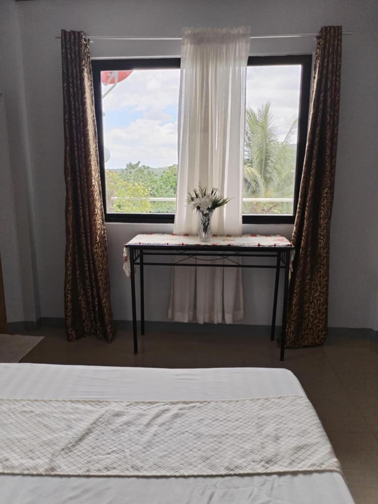 Villa Feliza Loboc Extérieur photo